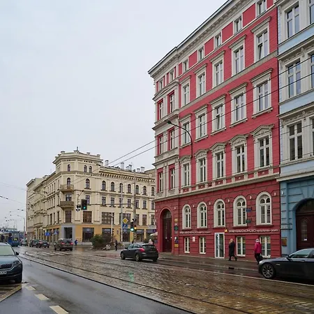 Center Railway Station Pilsudskiego By Renters