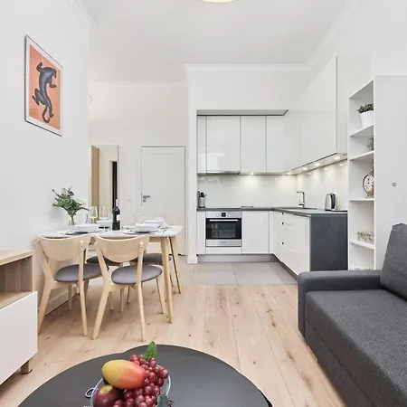 Apartmán Center Railway Station Pilsudskiego By Renters *